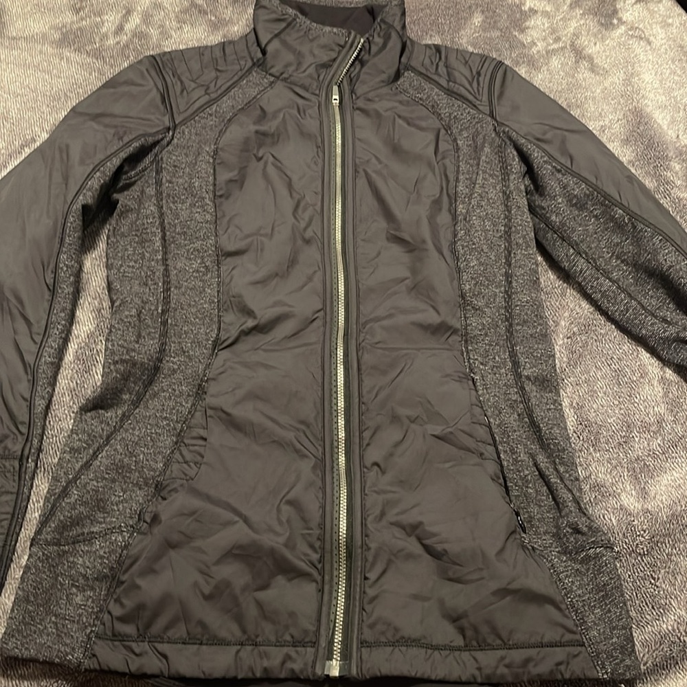 Lululemon Jacket ✨ - Picture 2 of 6